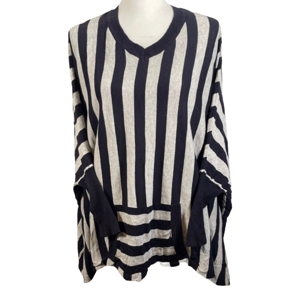 Joan Vass Black Gray Striped V Neck Tight Knit Batwing Sleeve Pullover t…
